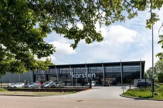 Voorkant Karsten Travelstore